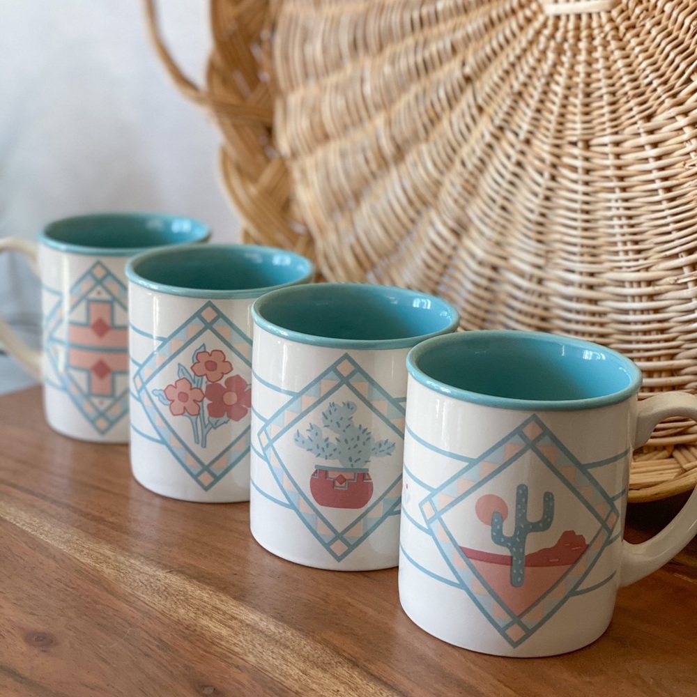 SOLD Western Pastel Mug Set - Picture 2 of 9